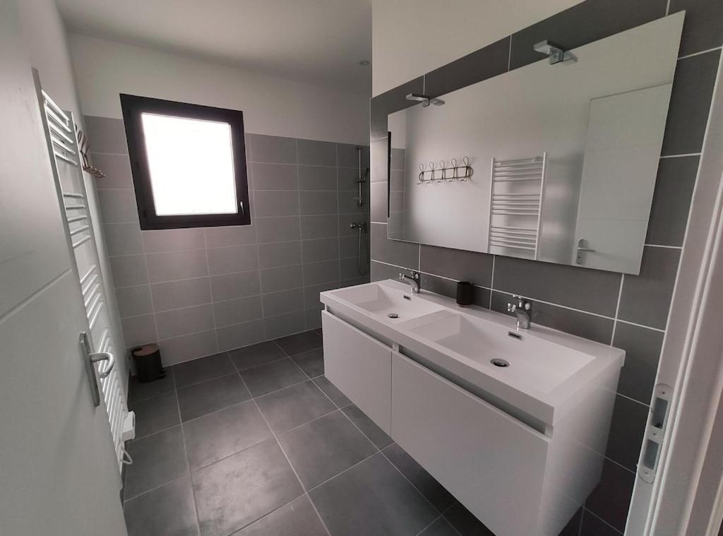 Neuve Avec Piscine Privee Pont D'arc - 2 - 6personnes - Cocon *