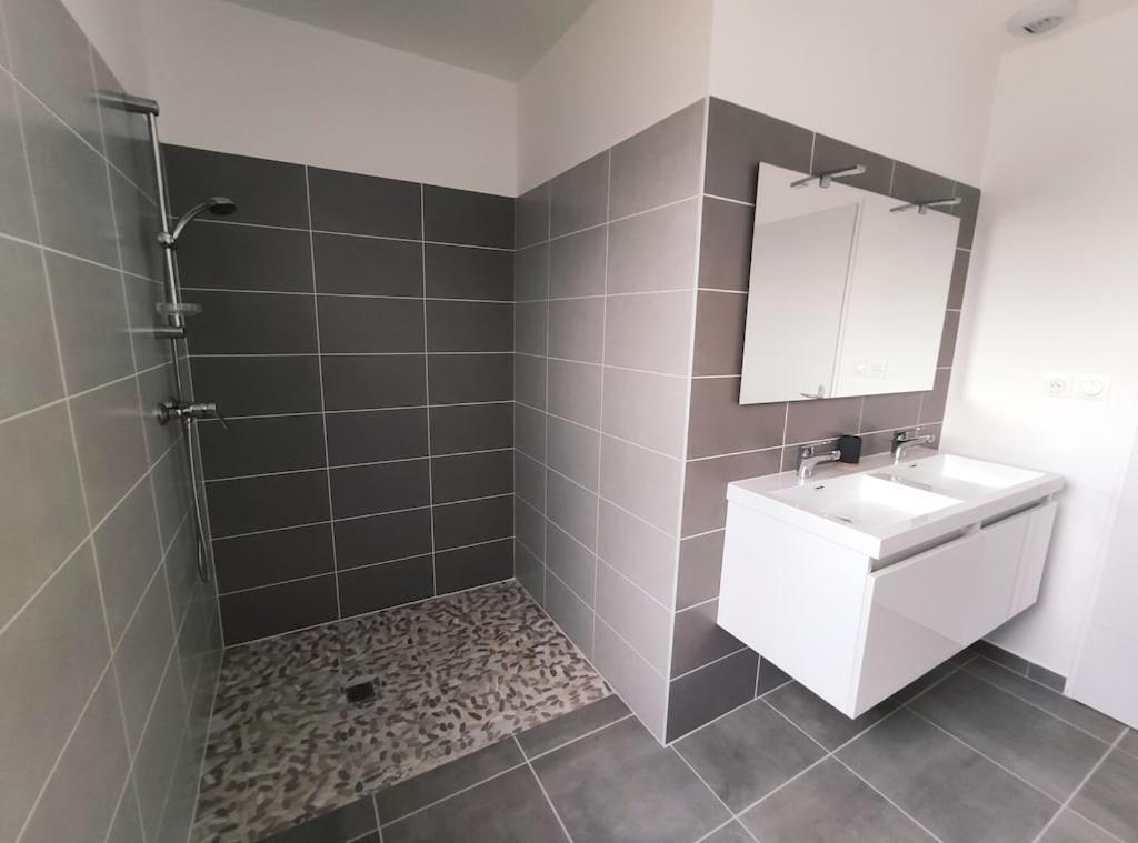 Holiday home Neuve Avec Piscine Privee Pont D'arc - 2 - 6personnes - Cocon *